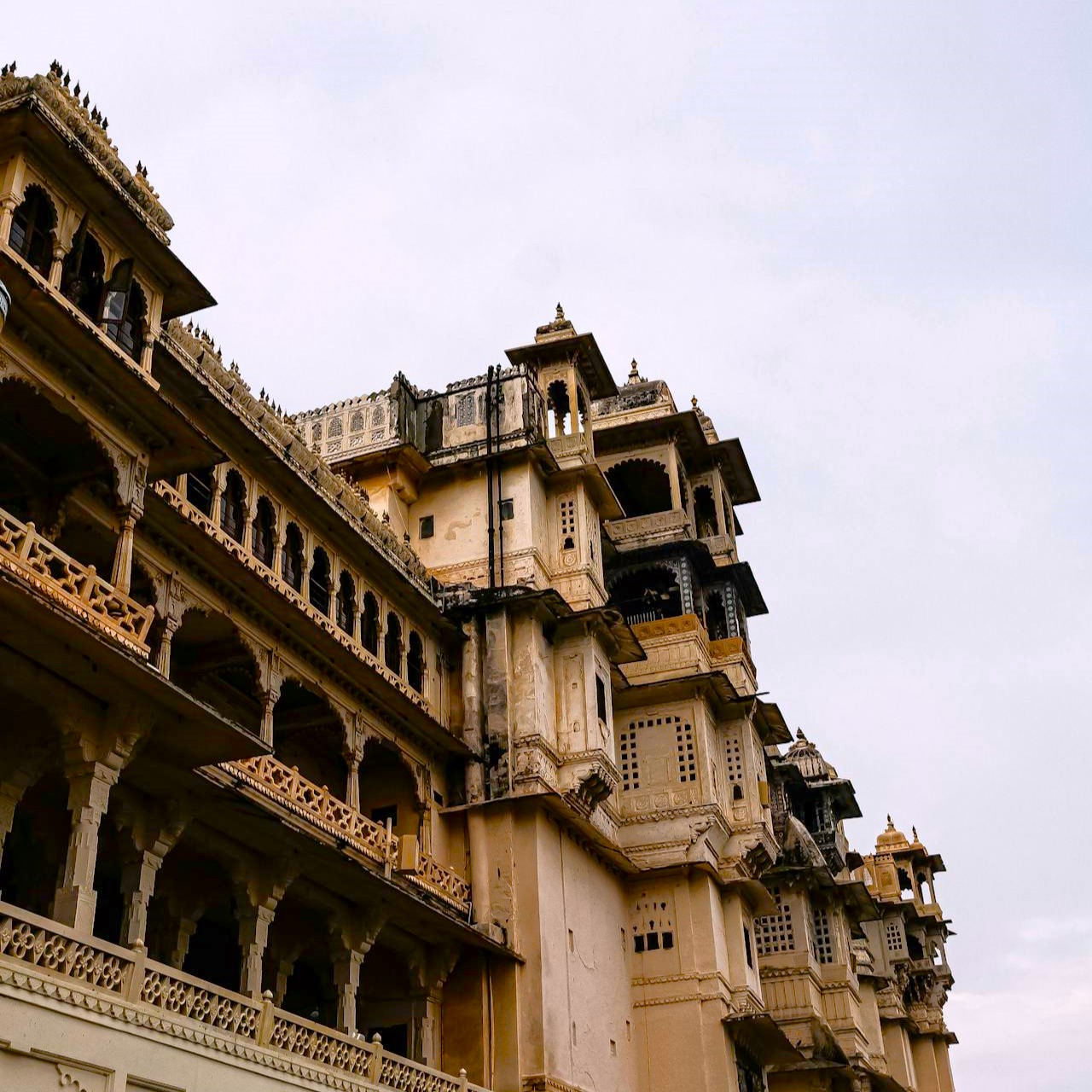 pexels-abhi31-27960114